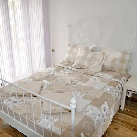 Vero Towhouse Apartment Hanioti